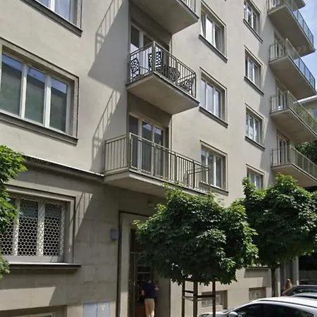W Centrum Krakowa Jozefa Sarego 22 Apartamento *